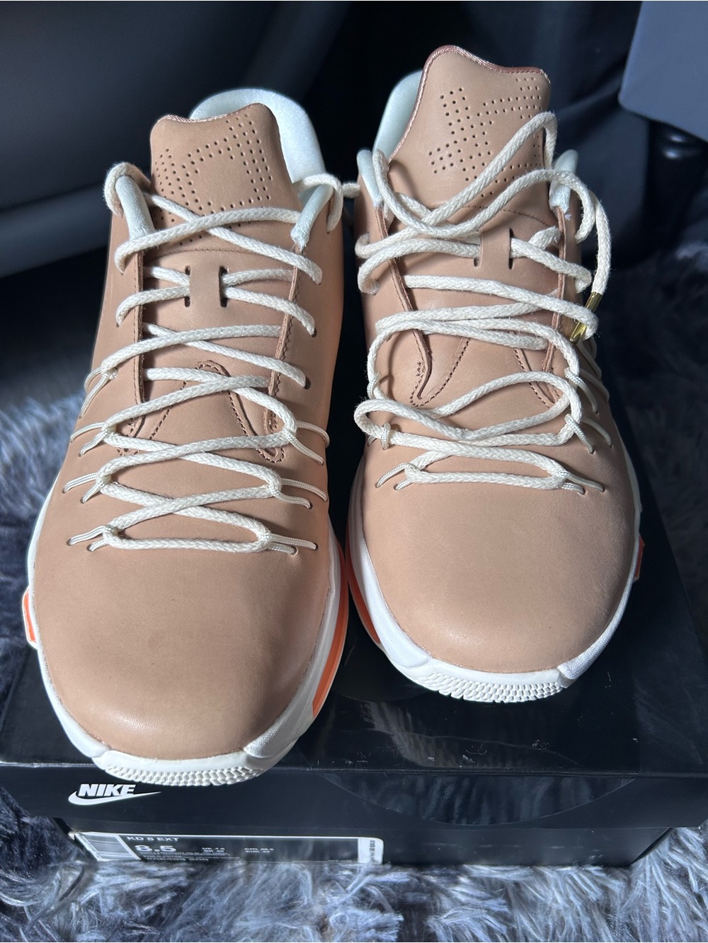 Nike Men’s Tan/Beige Leather Low-Top Sneakers